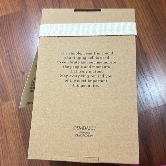 Demdaco Merry Christmas Bell Red Rustic NIB - Picture 3 of 6